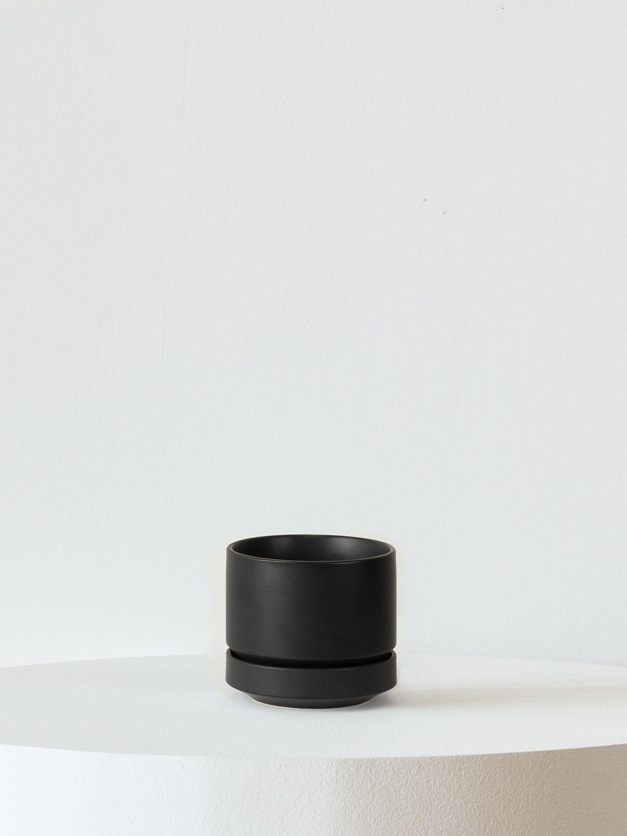 Scandinavian - The Four - Black 