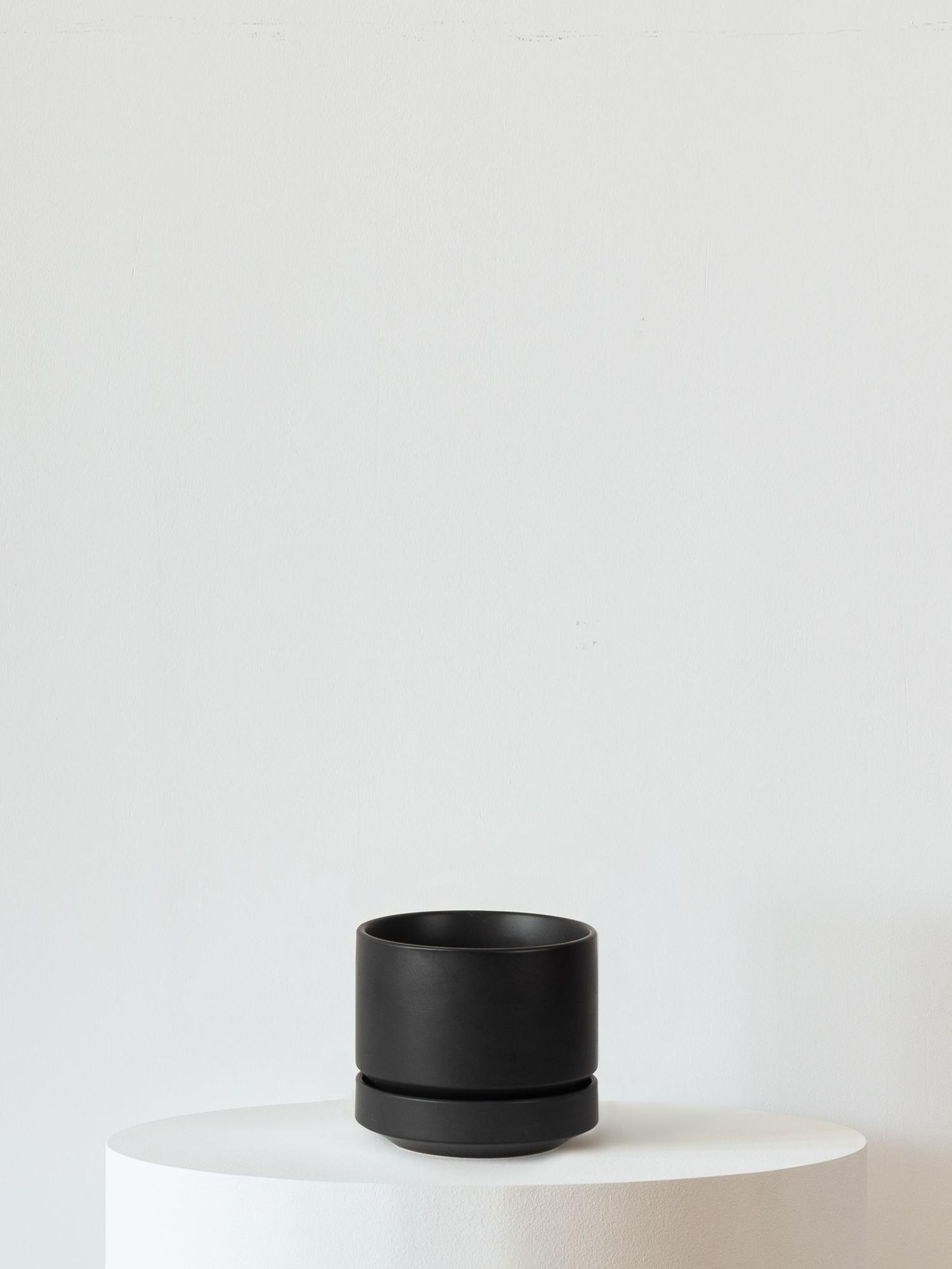 Scandinavian - The Eight - Black 